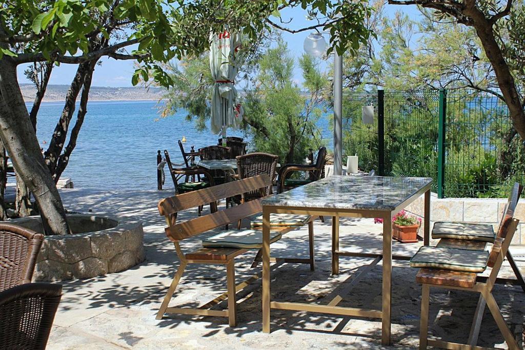 Apartments And Rooms By The Sea Seline, Paklenica - 6440 Стариград-Пакленица Екстериор снимка